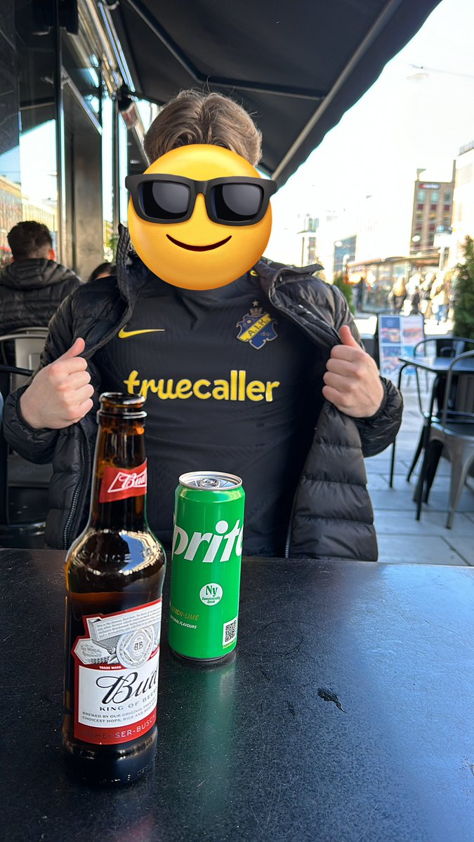 man beställer pisswasser så beställer grabben en jävla Sprite kl 11:50, hur mår vi 🤕 <a href="/JerkaNn/">Jerk</a>