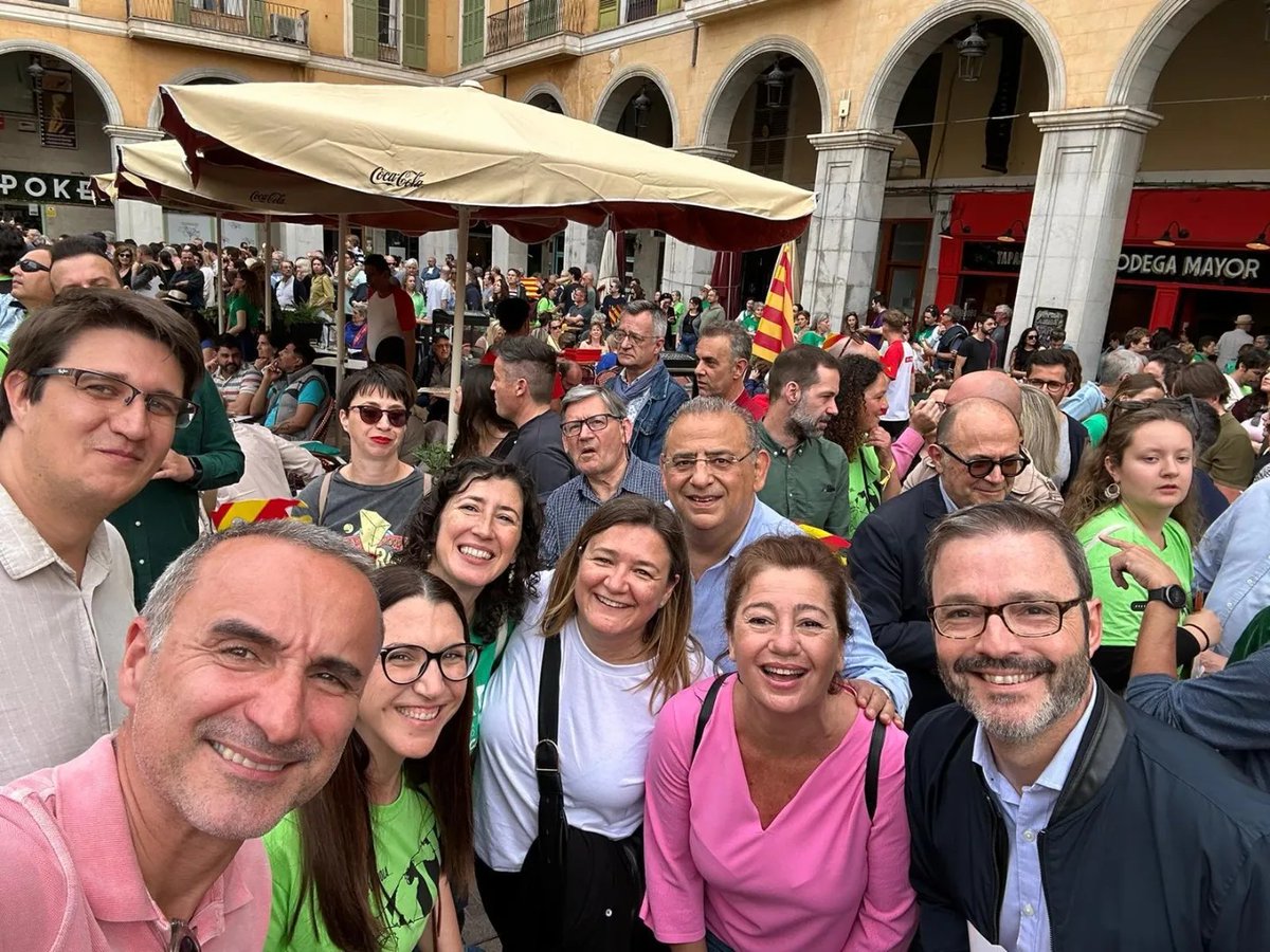 VOX exige explicaciones en el Congreso de los Diputados, por la presencia del delegado del Gobierno Alfonso Rodríguez Badal en la ‘Diada per la LLengua’. #Vox #DelegaciondeGobiernoBaleares Noticia: canal4diario.com/2024/05/11/vox…