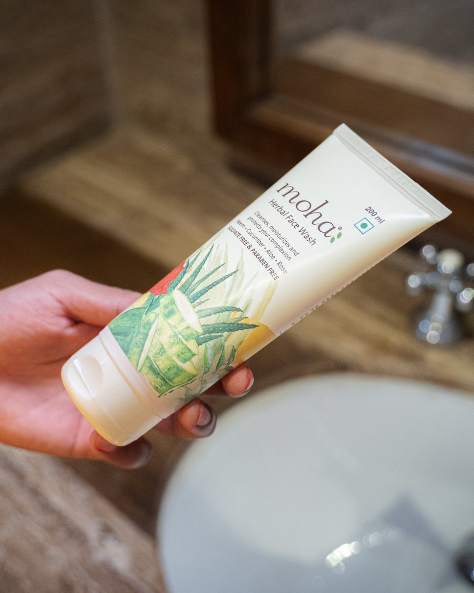 Beating the summer heat with the soothing touch of @themohalife Herbal Face wash enriched with Aloe Vera Gel and the natural goodness of Rose and Cucumber. 🥒😮‍💨 Moha: herbal face wash also cleanses all dirt and impurities, while helping reduces acne and give the skin a healthy