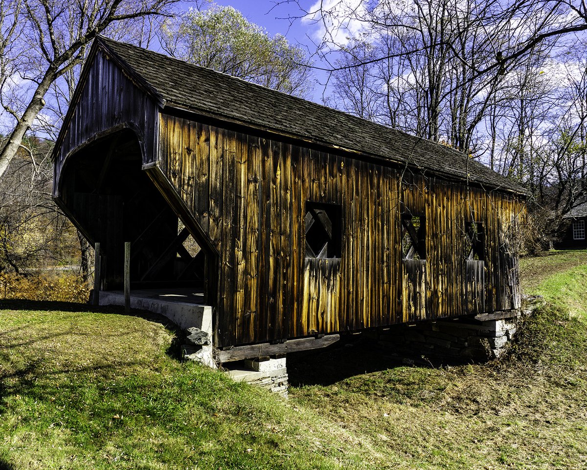 vtcoveredbridge's tweet image. Bridge of the Day: Baltimore CB in Springfield. Milton Graton restored and moved the bridge to its present location in 1970. The bridge is part of the Eureka Schoolhouse Park.
#vtcbsinayear #springfieldvt #vermontscoveredbridges #vermontcoveredbridgesociety