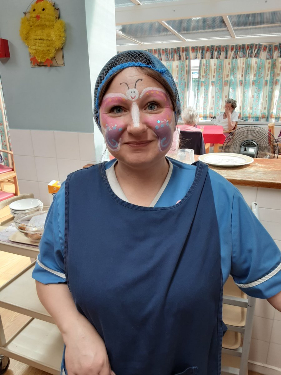 Residents at our Portcullis House #Dementia and residential care home celebrated World Circus Day with fairground games, face painting and a performance by the Cygnets Majorettes, prompting happy childhood memories 🎪 Discover our expert dementia care at i.mtr.cool/xotprjxiik