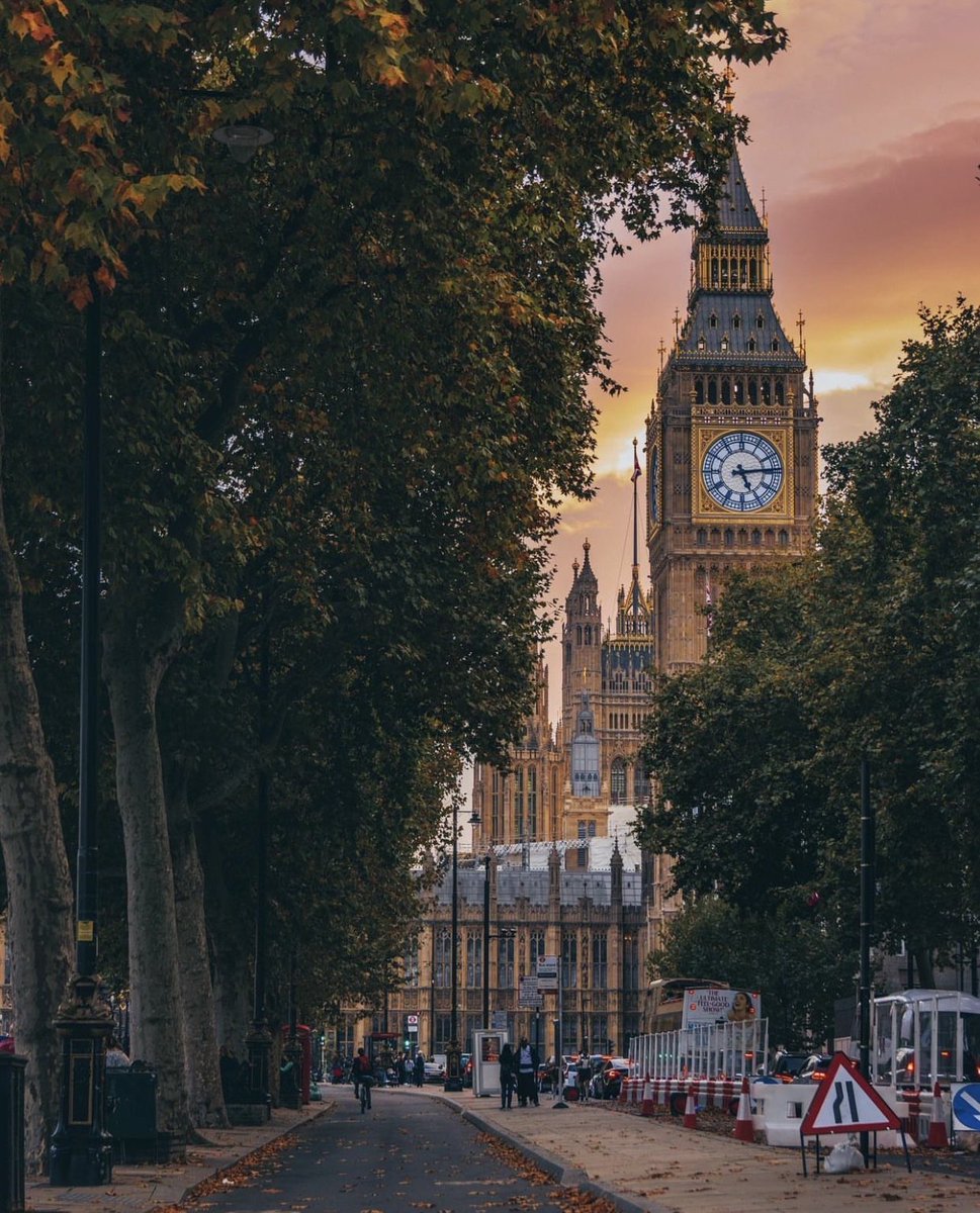 London, United Kingdom 🇬🇧 📸: travelwithveronicca