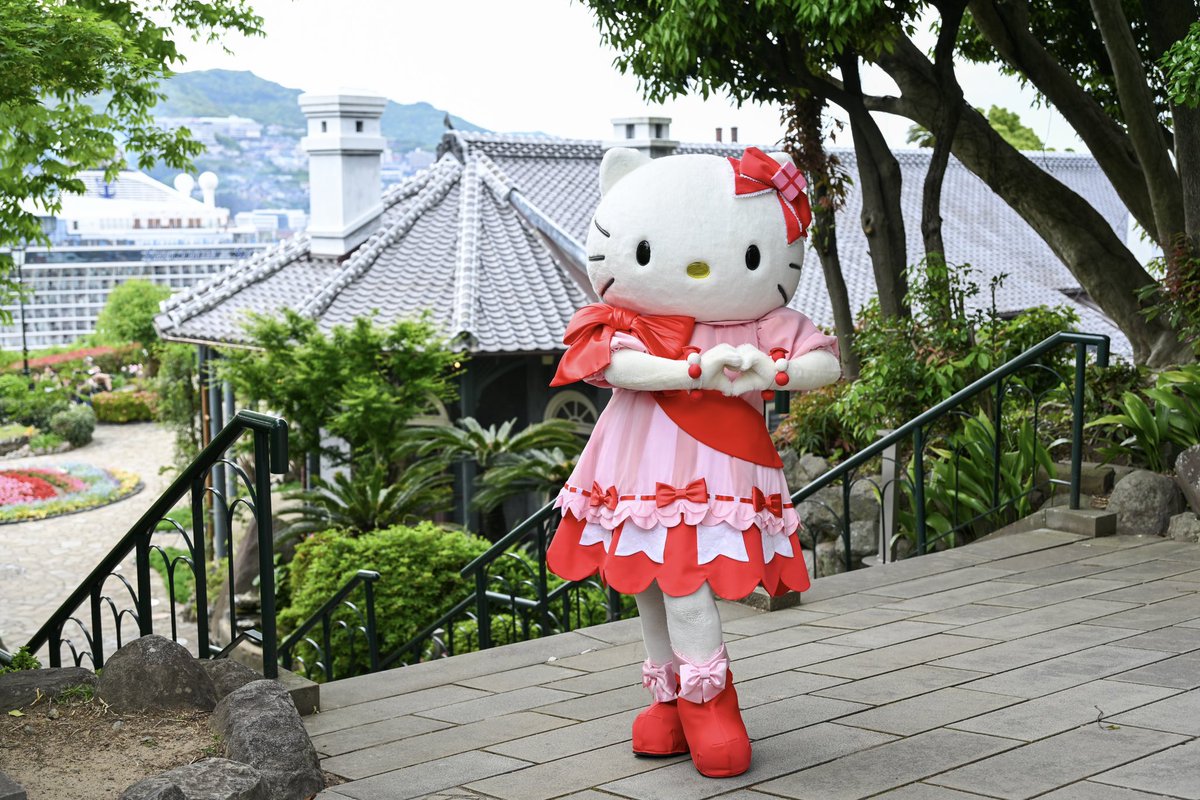 キティちゃんがグラバー園をPR】 今年で50周年を迎えるグラバー園