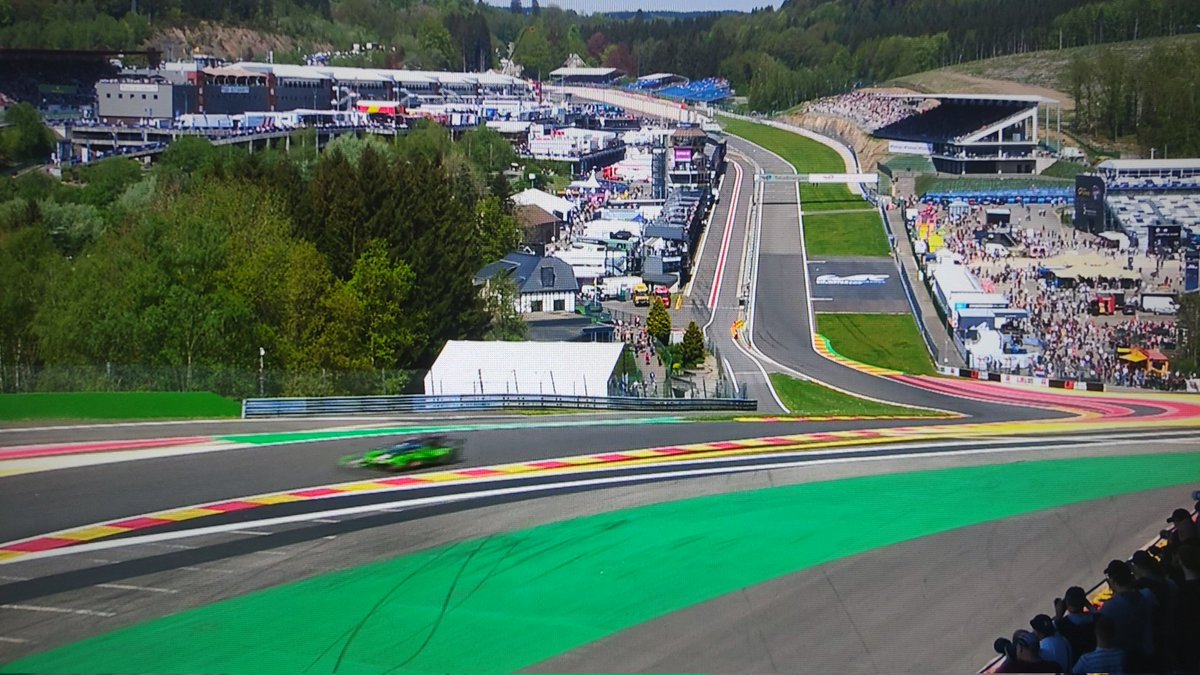 Huge crowd at Spa WEC Live and free on RS1 at 11.30 UK player.radioshow.limited/audioplayer.ht…