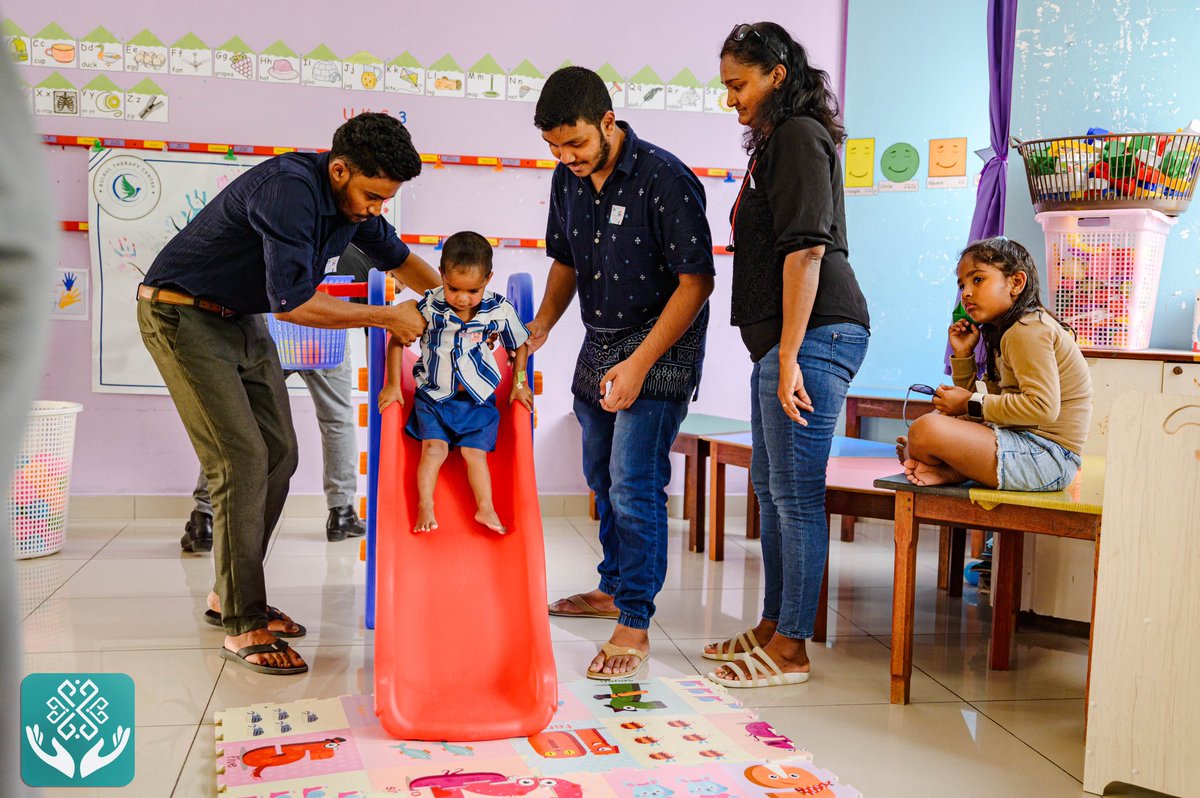 KRHmv's tweet photo. “Ranthari” Children’s Evening was organized by the Child Development Center (CDC) of Kulhudhuffushi Regional Hospital. The evening was held as an event focused on children with special needs and disabilities. 

It was supported by Departments of KRH and various stakeholders including Afeefuddin School, MNDF, Kulhudhuffushi City Police, Dhiraagu, Maldivian Red Crescent, Kulhudhuffushi Auxilliary Fire, Bulbul Therapy Center, Pluma, Kulhudhuffushi Motor Sports, Mithuru Pvt Ltd and Lizzy Mart.

CDC remains dedicated to providing inclusive spaces for children who may sometimes be overlooked within our community.

@MoHmv 
@governmentmv 
@presidencymv