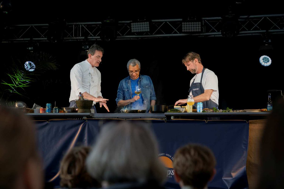 The team at Sharp’s Brewery are looking forward to a summer of foodie events, having got the season under way at Porthleven Food Festival beertoday.co.uk/2024/05/11/sha… #beer #beernews #beerandfood #cornwall @SharpsBrewery @EnotriaCoe @Kota_Kai @PorthlevenFest