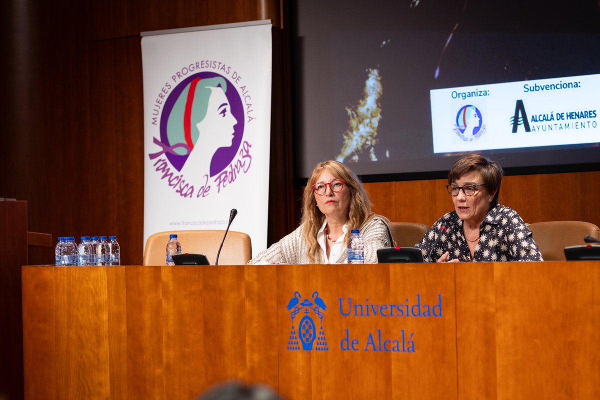 PSOE de Alcalá/❤️ (@psoealcaladeh) on Twitter photo 💜IGUALDAD | La <a href="/as_fdepedraza/">Asociación Francisca de Pedraza</a> organiza su VII Seminario sobre Mujeres del Siglo de Oro “BRUJAS: SABERES, PODER Y REBELDÍA” <a href="/UAHes/">Universidad Alcalá</a>
👏🏻 ¡Felicidades a toda la asociación por vuestro trabajo y compromiso!
Nuestras concejalas <a href="/MariaArangurenV/">María Aranguren</a> y <a href="/PSanchezAlcala/">Patricia Sanchez</a> han estado presentes 💜IGUALDAD | La <a href="/as_fdepedraza/">Asociación Francisca de Pedraza</a> organiza su VII Seminario sobre Mujeres del Siglo de Oro “BRUJAS: SABERES, PODER Y REBELDÍA” <a href="/UAHes/">Universidad Alcalá</a>
👏🏻 ¡Felicidades a toda la asociación por vuestro trabajo y compromiso!
Nuestras concejalas <a href="/MariaArangurenV/">María Aranguren</a> y <a href="/PSanchezAlcala/">Patricia Sanchez</a> han estado presentes