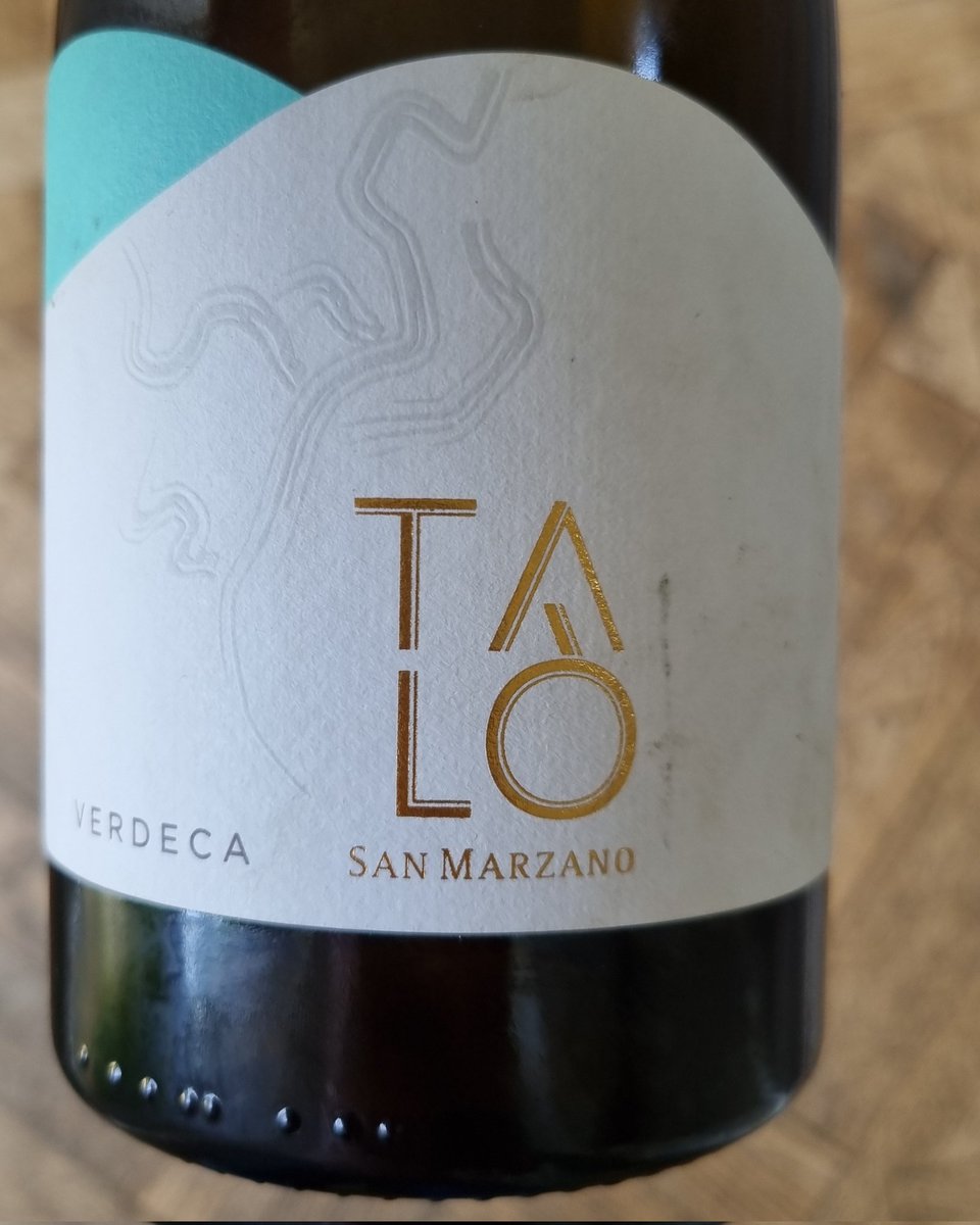 Headed to Puglia last night and enjoyed this excellent, dry white with good acidity made from 100% Verdeca, a popular variety in this region. #greatjob San Marzano winery. Available <a href="/TivoliWines/">Tivoli Wines</a> Cheltenham.