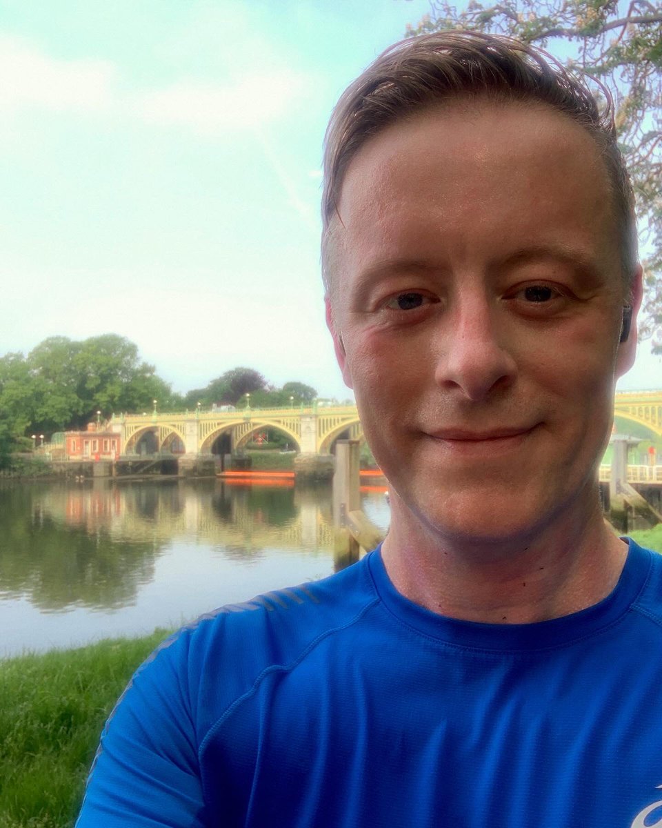 Managed first half marathon of the year. 1:55 which is quicker than my previous one. Lovely setting along the Thames past Syon House, Kew Gardens and the halfway point: Richmond. ☀️☀️ Have a lovely Saturday!