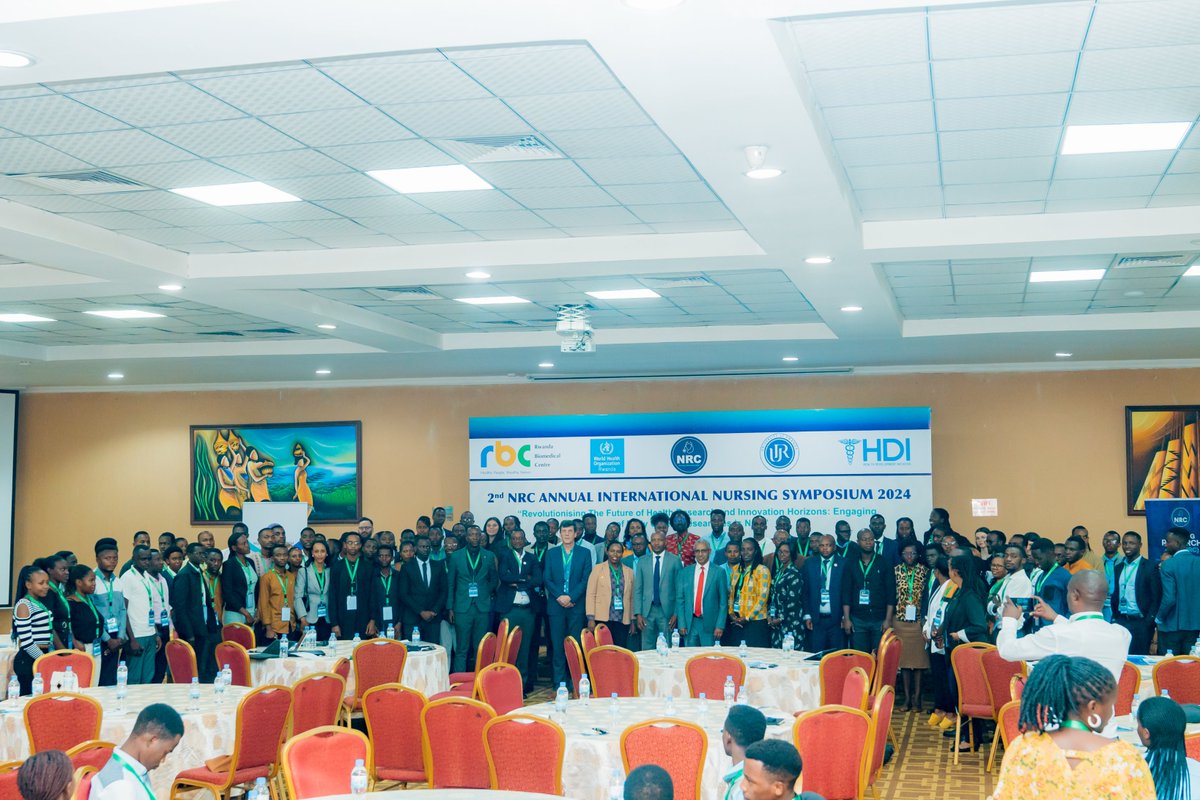 Before a short break of connection and networking a group photo was taken including the health sector representatives, student association representative, mentors, researchers, nurses, organizing committee, and attendees #NRCSymposium2024 #InternationalNursesDay