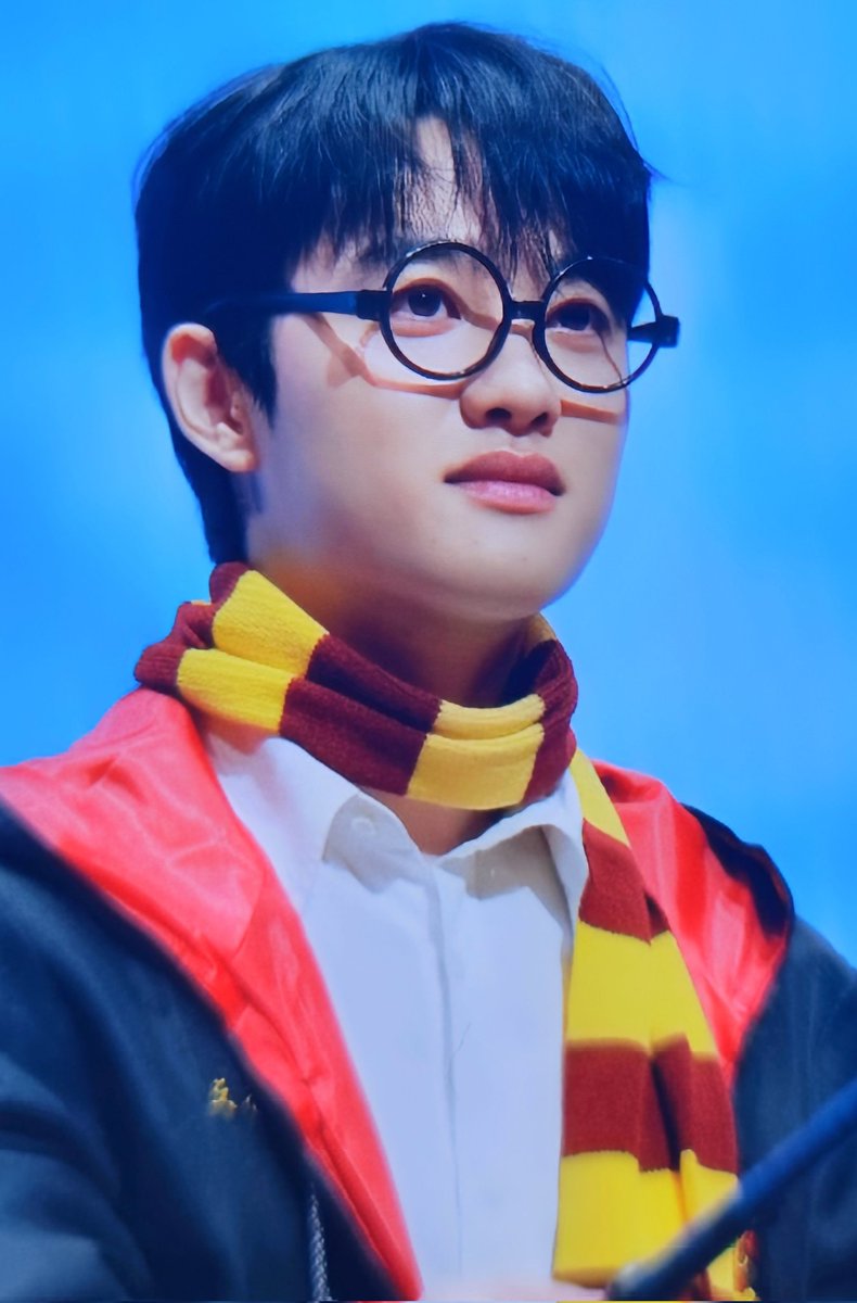 Kyungsoo Potter!!

Then                                    Now