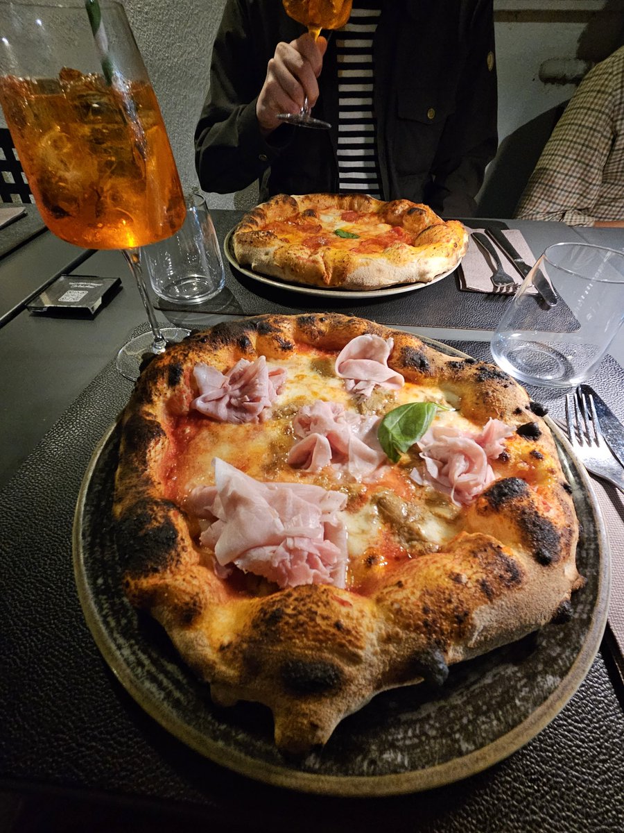 Zutroy85's tweet image. Highlights of the @FenixTrophy finals in Lake Garda so far 🇮🇹🚤🍸🍕⚽️

#FCUM @FCUnitedMcr