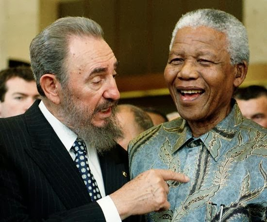 Hoy 11 de mayo 🇿🇦 y 🇨🇺 arriban a 30 años de relaciones diplomáticas. Exitoso ejemplo de cooperación Sur-Sur, con un impacto directo en los pueblos de ambos países.  Relaciones bilaterales marcadas por la estrecha amistad entre Fidel y Mandela.
@SudafricaFMC 
#CubaSA30❤️