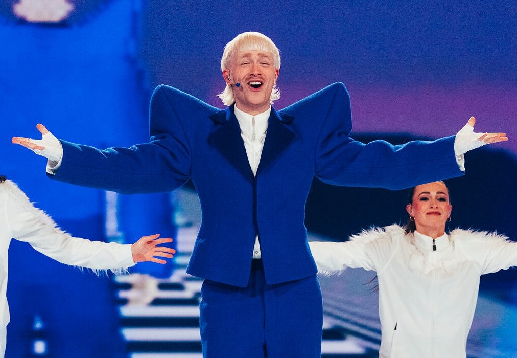 they can never make me hate you joost klein.

fuck the ebu for taking away your childhood dream. you deserve so, so much more.

#Eurovision #Eurovision2024