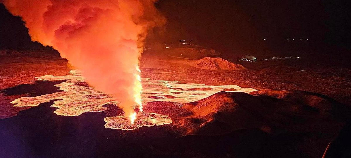 StrobelErich's tweet photo. Na logisch. Besonders viel höhere Steuern würden die Atmosphäre spürbar abkühlen..🤔 Wer kommt auf so einen Schwachsinn ? Wie wäre es wenn die weltweiten #Vulkane massiv besteuert werden würden ? Der #Vulkanismus schleudert am meisten Dreck, tatsächlich bis die Stratosphäre..🧐 https://t.co/c7ai9JpgvB