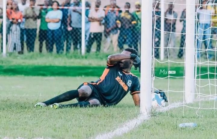 Yakoub Suleiman 🧤
Lango la JKT Tanzania 🇹🇿 lipo mikono salama
#WajengaNchi
#KichapoChaKizalendo