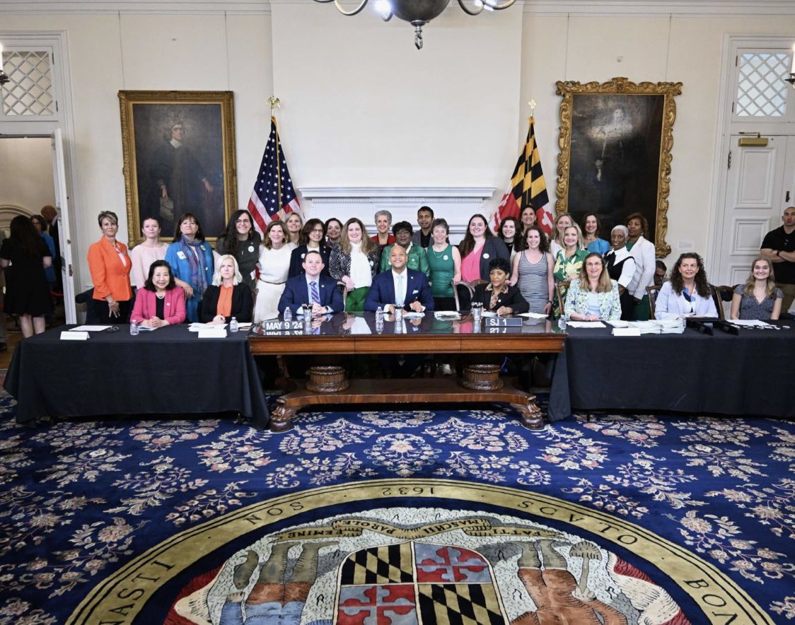 🚨Celebrating our sister state! Photos of Maryland’s @GovWesMoore signing the Maryland Legislature’s bipartisan ERA Resolution urging the Administration of @potus @joebiden to #PublishERA without delay and affirm the #ERANOW has been ratified. The #EqualRightsAmendment is
