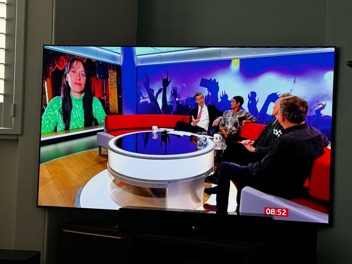 This AM on @BBCBreakfast. Our co-founder @songsbyhannah explaining WHY #GrassrootsMusicVenues can’t make it without the £1 stadium levy: because (simply) a £10-£15 ticket price doesn’t cover the cost of a booker, promoter, equipment, maintenance, license fee, engineer & ARTIST