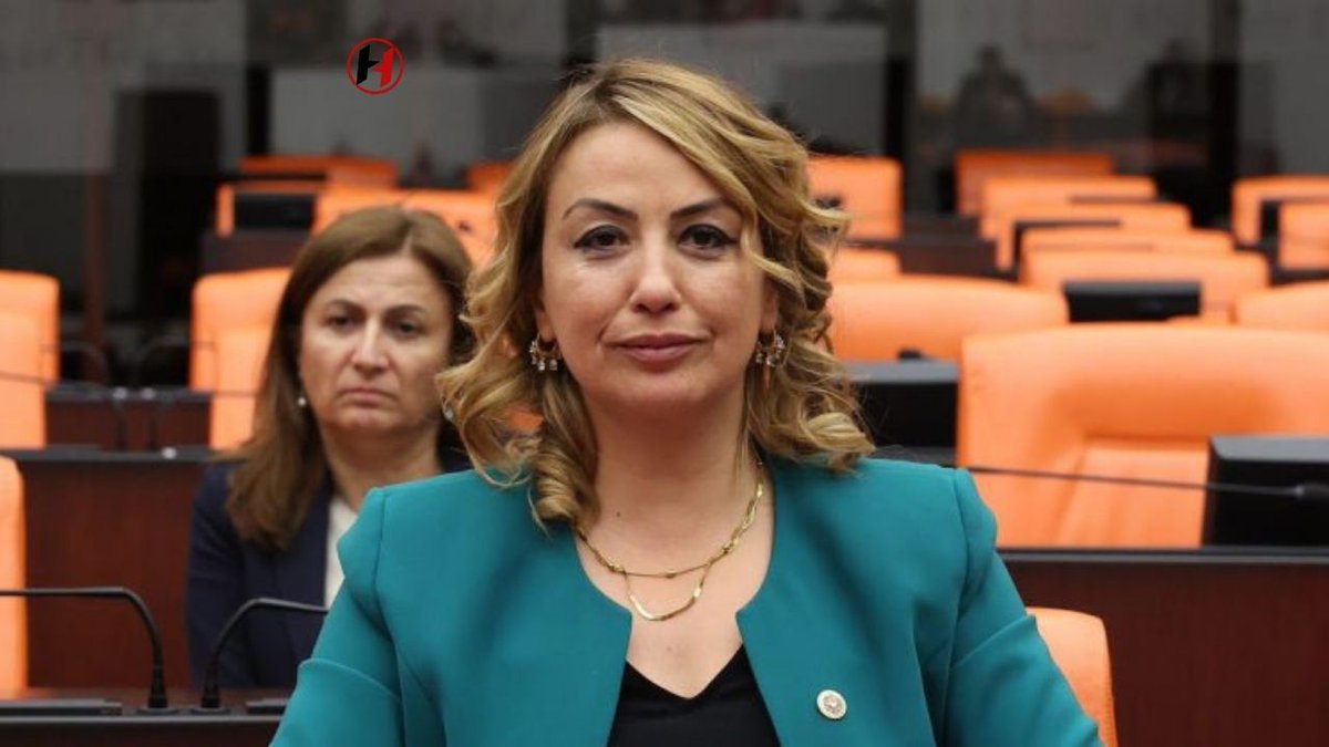 Proje Okullarına Liyakatsiz Atamalar mı Yapılıyor? CHP'li Kara Tepkili!

haberhatay.com/siyaset/proje-…

#chp #nerminyildirimkara #kopek #tiktok #mrna #hastane #meb