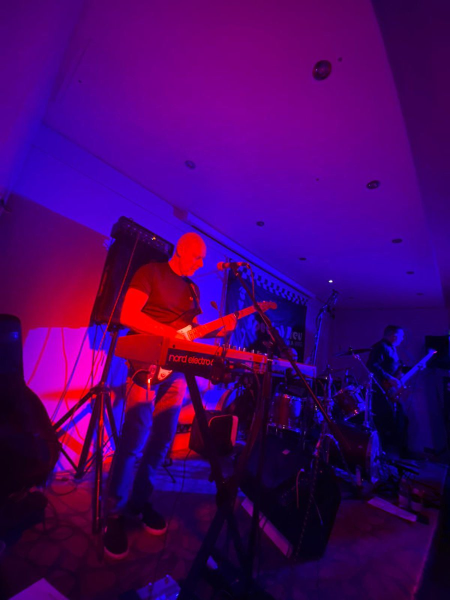 A few shots from last weekend’s gigs in Derry with Special Brew