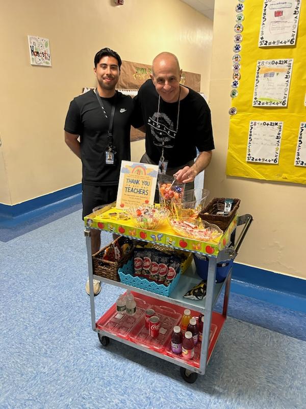 We see you!🦁 
Thank you for all that you do!
@Nunez_NBPS @MrNocero
#PEandMore 
#LVPride 
@nbpschools