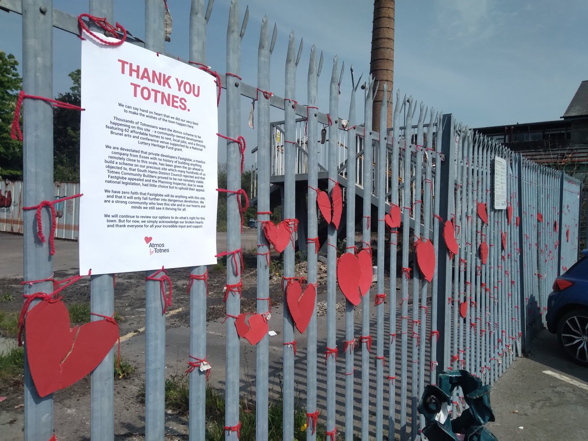 AtmosTotnes (Totnes Community Builders) (@atmostotnes) on Twitter photo A community tends to its broken hearts, with love, rage and sadness. ❤️ <a href="/atmosfortotnes/">atmosfortotnes</a> A community tends to its broken hearts, with love, rage and sadness. ❤️ <a href="/atmosfortotnes/">atmosfortotnes</a>