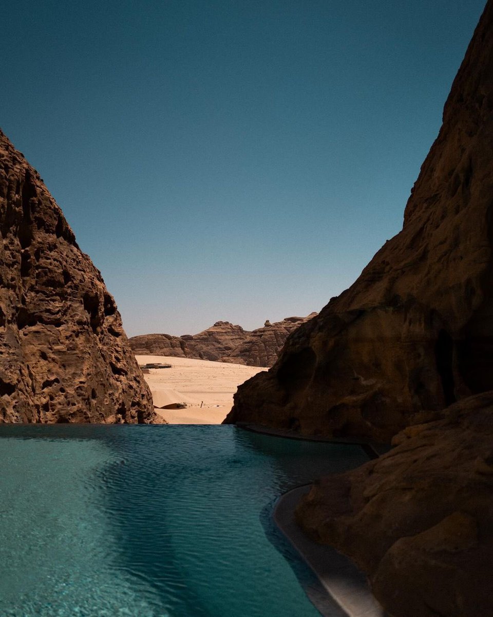 Dive into the embrace of our Rock Pool.

احظوا بتجربة انتعاش لا مثيل لها وانغمسو في مسبحنا الصخري.

#BanyanTreeAlUla #DesertSanctuary #SanctuaryForTheSenses #BanyanTreeSanctuary #BanyanTreeHotels
#ExperienceAlUla #AlUlaMoments #AlUlaTourism #VisitAlUla #VisitSaudi