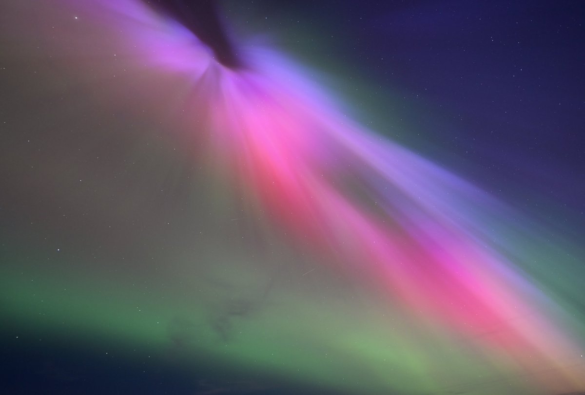 Aurora overhead in Galway last night