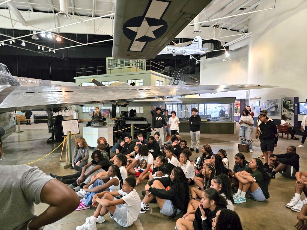CynthiaMcCray19's tweet photo. Kudos to @ugmswolverines 8th grade teachers (Ms. Kraus) for planning an educational and fun 3-day field trip to Savannah/Tybee Island as a culminating GA studies activity. Lots of learning and enjoyment! #HSbound #ChaperonesRock 
@Dricheducator https://t.co/ya2ZeQwx8Q