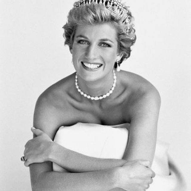 In memory of Diana, the late Princess of Wales, the Diana Award recognises outstanding young people from across the globe working to create and sustain positive social change. Do you know a young social activist? Nominate them for the #2024DianaAwards! loom.ly/JmJ3eZg