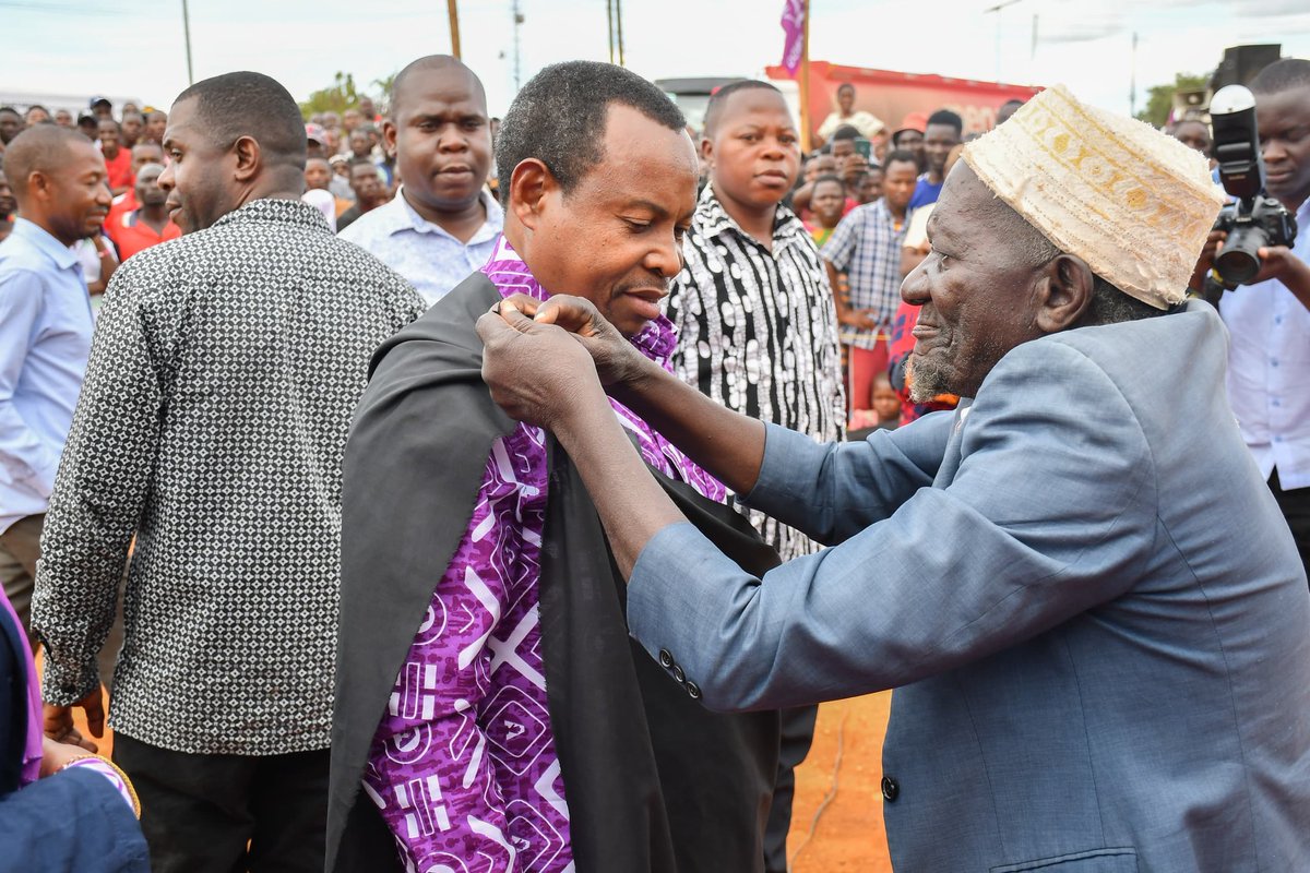 ndandavale's tweet photo. Huku #Mwami Kule #Chifu safari ya kuwakomboa Watanzania imewadia
#ZainzibarMoja
#ZanzibarMpya
#MamlakaKamili
#TaifaLaWote #MaslahiYaWote https://t.co/TsFSNyKmHQ