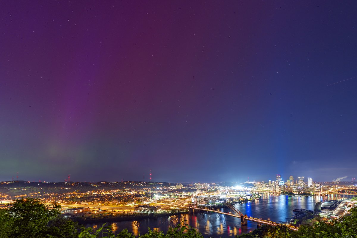 I still can't believe what we all got to witness last night. The Northern Lights. Over #Pittsburgh. I've sat outside for hours countless times over the years, even if there was the slightest chance we could see them and have always come up empty. Not last night. Absolutely unreal