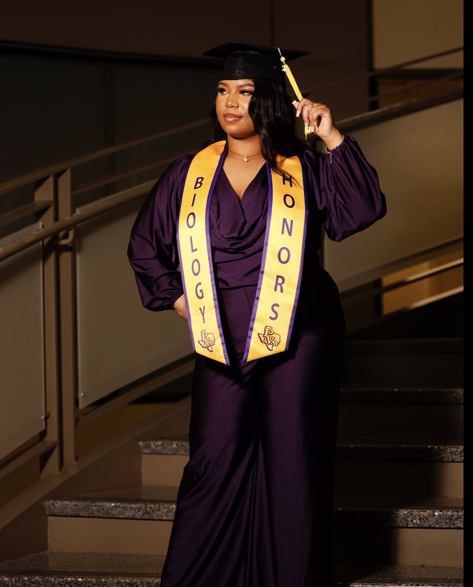 Just like that i’m an alumna of the best HBCU in Texas !!! Thank  you PV 🥹💜💛  
#pvamu #pv24