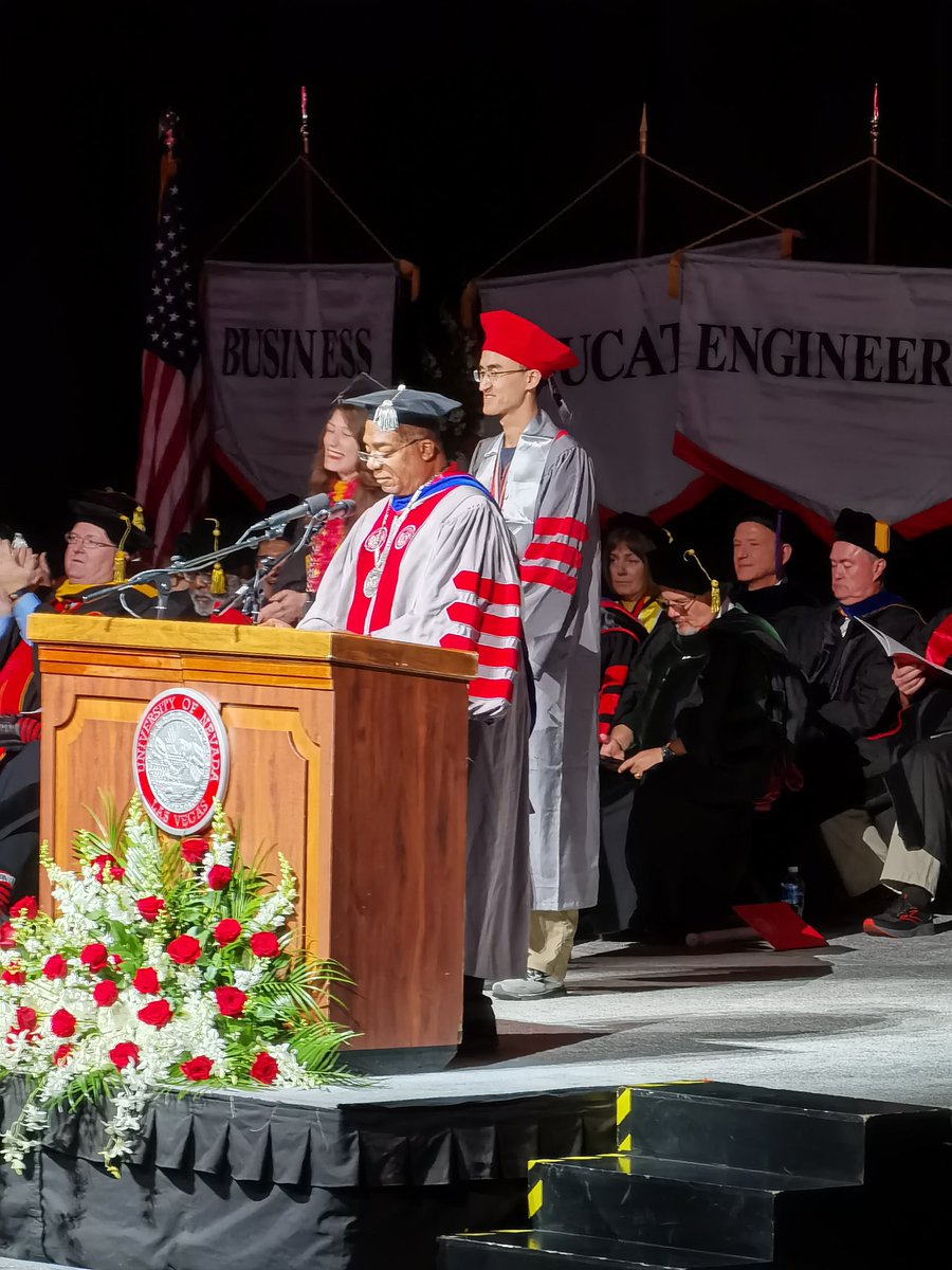 freezsj's tweet photo. 🌟 Honored to win the UNLV Outstanding Student Award at yesterday's commencement! Big thanks to my advisor, Dr. Zhaohuan Zhu, and all who supported me. Moving on to Columbia University as a NHFP Sagan Fellow. Excited for the next chapter! #Grateful #NextChapter 🚀 https://t.co/oJ22wWSUkk