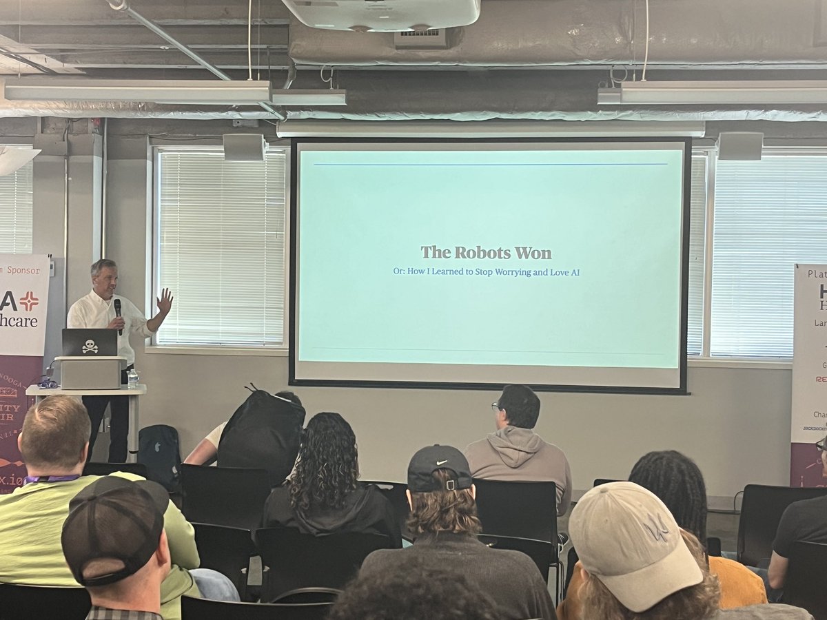 takasehideki's tweet image. Hi Todd-kun!! @NervesConfUS を開催してくれてありがとうございました！
@sprsmpl mentions pros and cons in development with AI, and what do we humans do #GigCityElixir #myelixirstatus #NervesConf