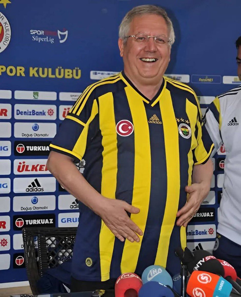 Fenerbahçe'nin kaybedecek 1 senesi daha yok.

#AdayOlAzizYıldırım