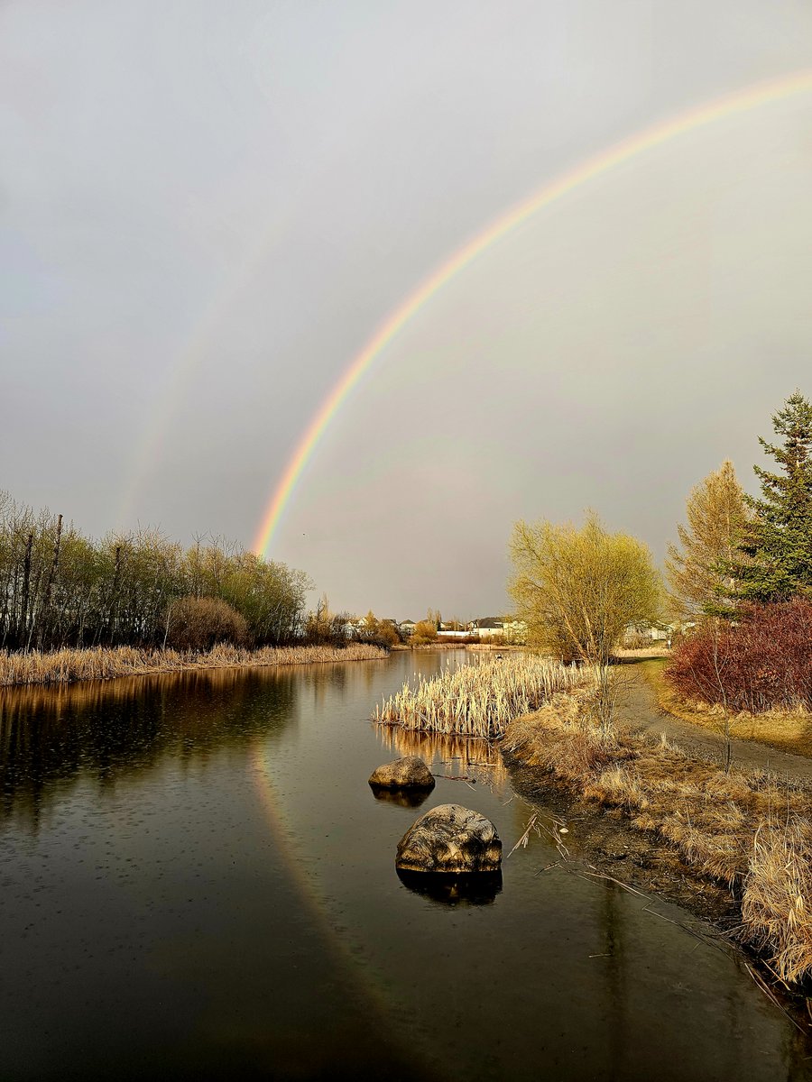 🌈Look at those rainbows our residents sent for Photo of the Week! 👉Want to see your photos here? Share to bit.ly/3UNTDjB #shpk #strathco #PhotoOfTheWeek Photos from Sue Hutton, Leslie van Belois, Sue Hutton, Megan Edmunds and Bonny Burton (2).