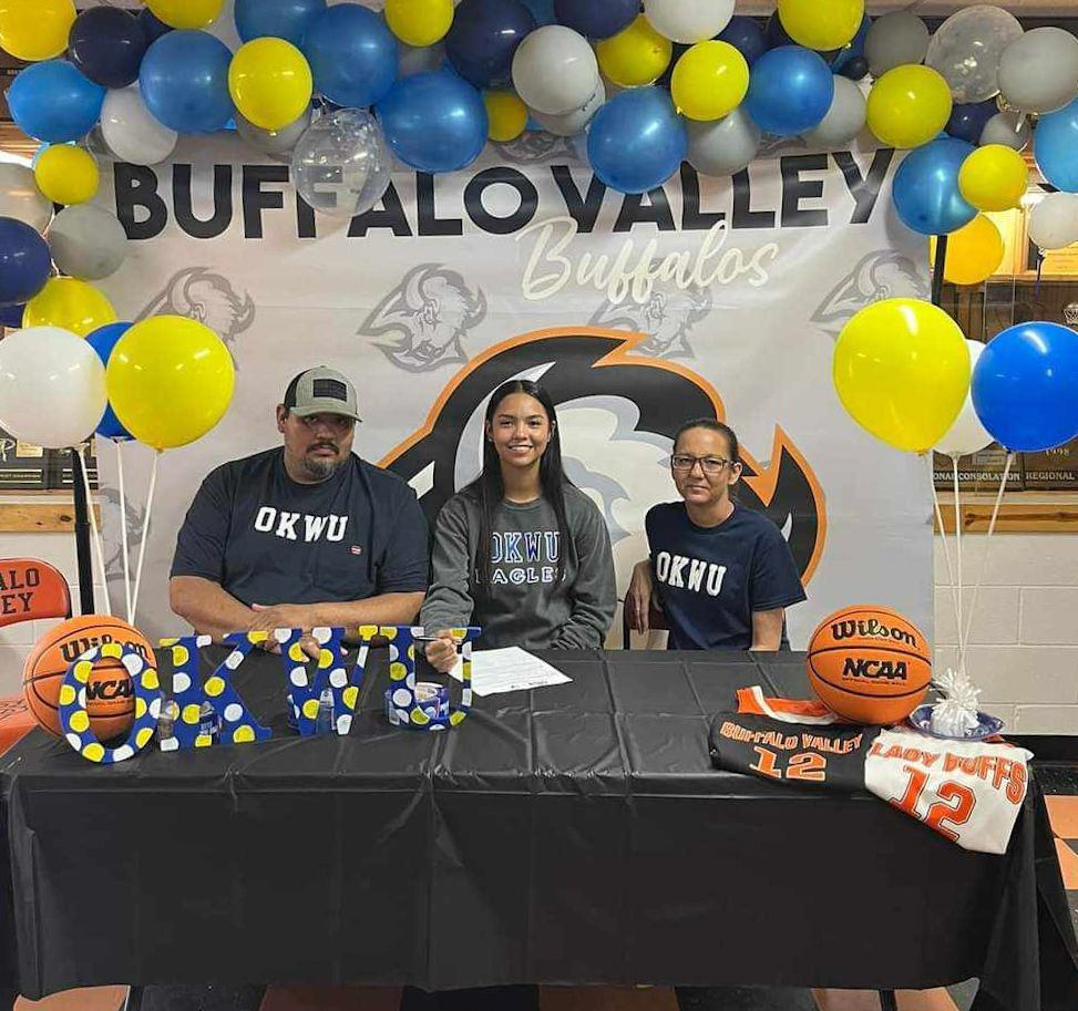 Congratulations to Mykayla Hayes (Choctaw/Shawnee/Delaware), out of Buffalo Valley HS in Oklahoma, who signed her letter of intent to play basketball at Oklahoma Wesleyan University. #NativePreps #Choctaw #Shawnee #Delaware