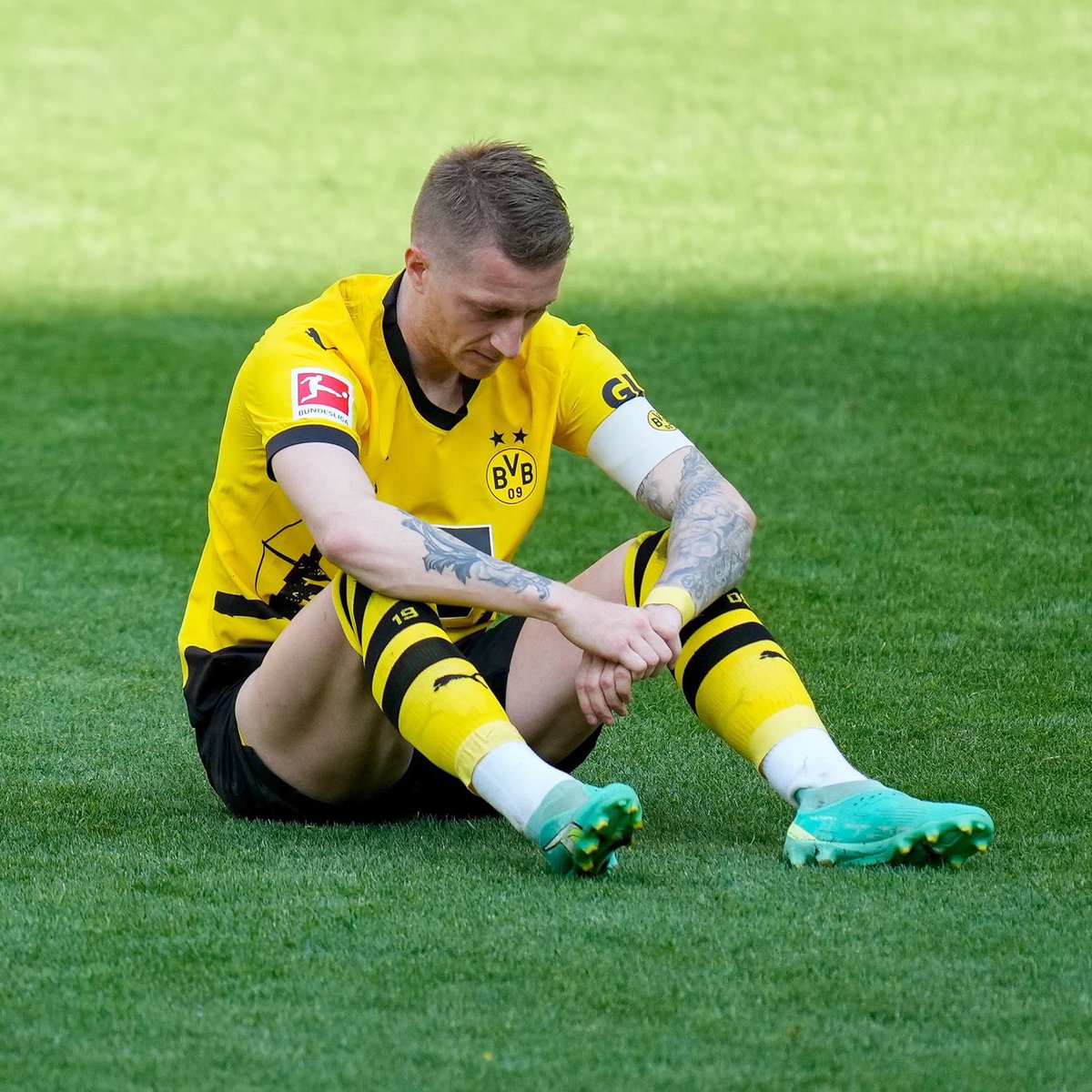 🗣️ Marco Reus: 'I would give all my money just to be healthy and play my career again without suffering the injuries.' 🙏

I think I speak for most fans when I say, I hope this man wins the Champions League later this month. 💛🖤