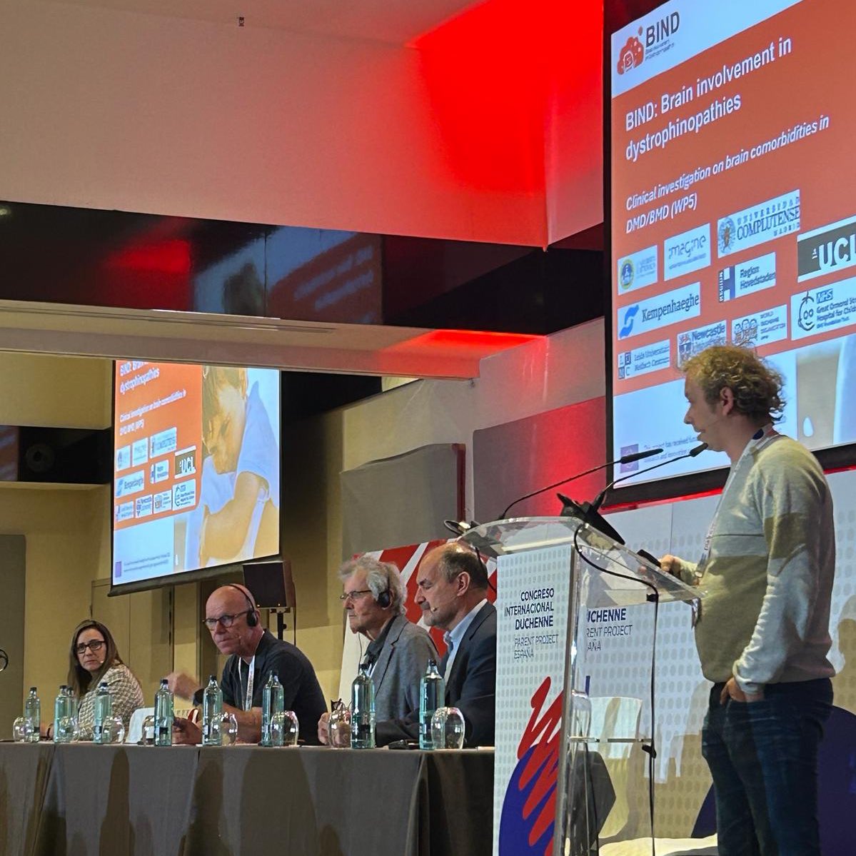 BINDproject (@eu_bind) on Twitter photo 🇪🇸 Today, BIND is presented at the <a href="/DPPSpain/">Duchenne Parent Project España</a> conference.
In the session moderated by Dr Montolio del Olmo, De Miranda presents on the cognitive aspects in DMD/BMD. He is joined by Prof Mercuri, Dr Hendriksen and Prof Skuse.
More info: bindproject.eu
#congresodppe2024 🇪🇸 Today, BIND is presented at the <a href="/DPPSpain/">Duchenne Parent Project España</a> conference.
In the session moderated by Dr Montolio del Olmo, De Miranda presents on the cognitive aspects in DMD/BMD. He is joined by Prof Mercuri, Dr Hendriksen and Prof Skuse.
More info: bindproject.eu
#congresodppe2024