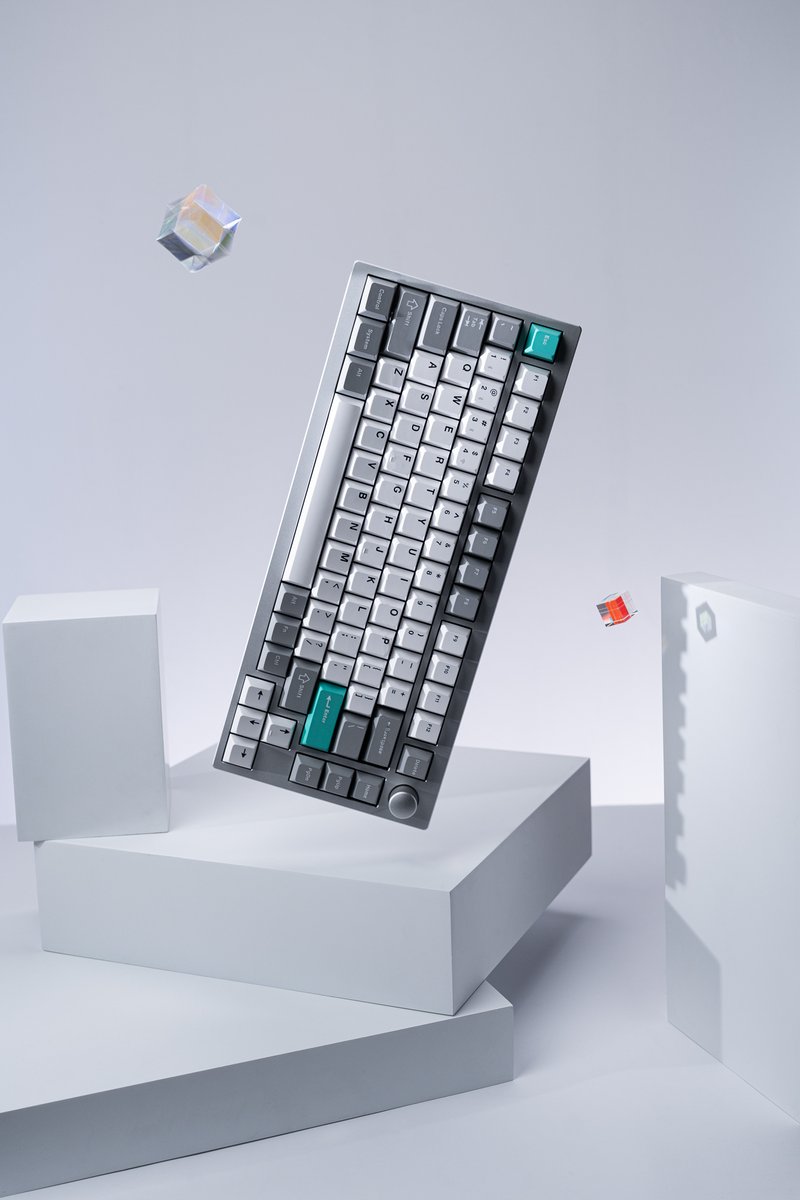 Ready to level up your gaming experience? Meet the Lemokey P1 mechanical keyboard! Say goodbye to hassle and hello to effortless connectivity with its lightning-quick 5.1 Bluetooth. Switch between three devices in a flash! 🎮💨

#LemokeyP1 #mechanicalkeyboard #customkeyboard