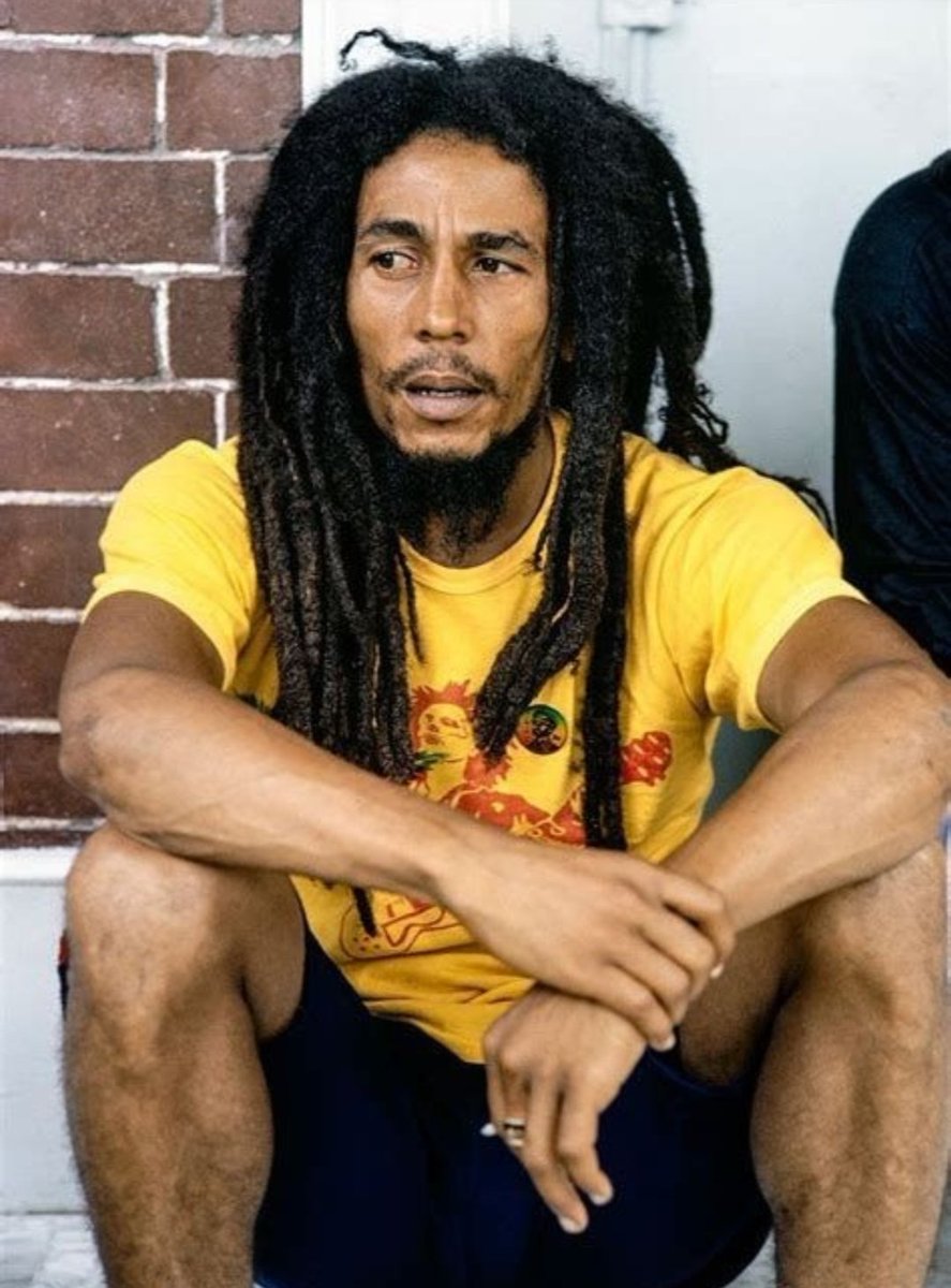 Recordando a Bob Marley que nos dejó tal día como hoy de 1981... ✨❤️‍🔥