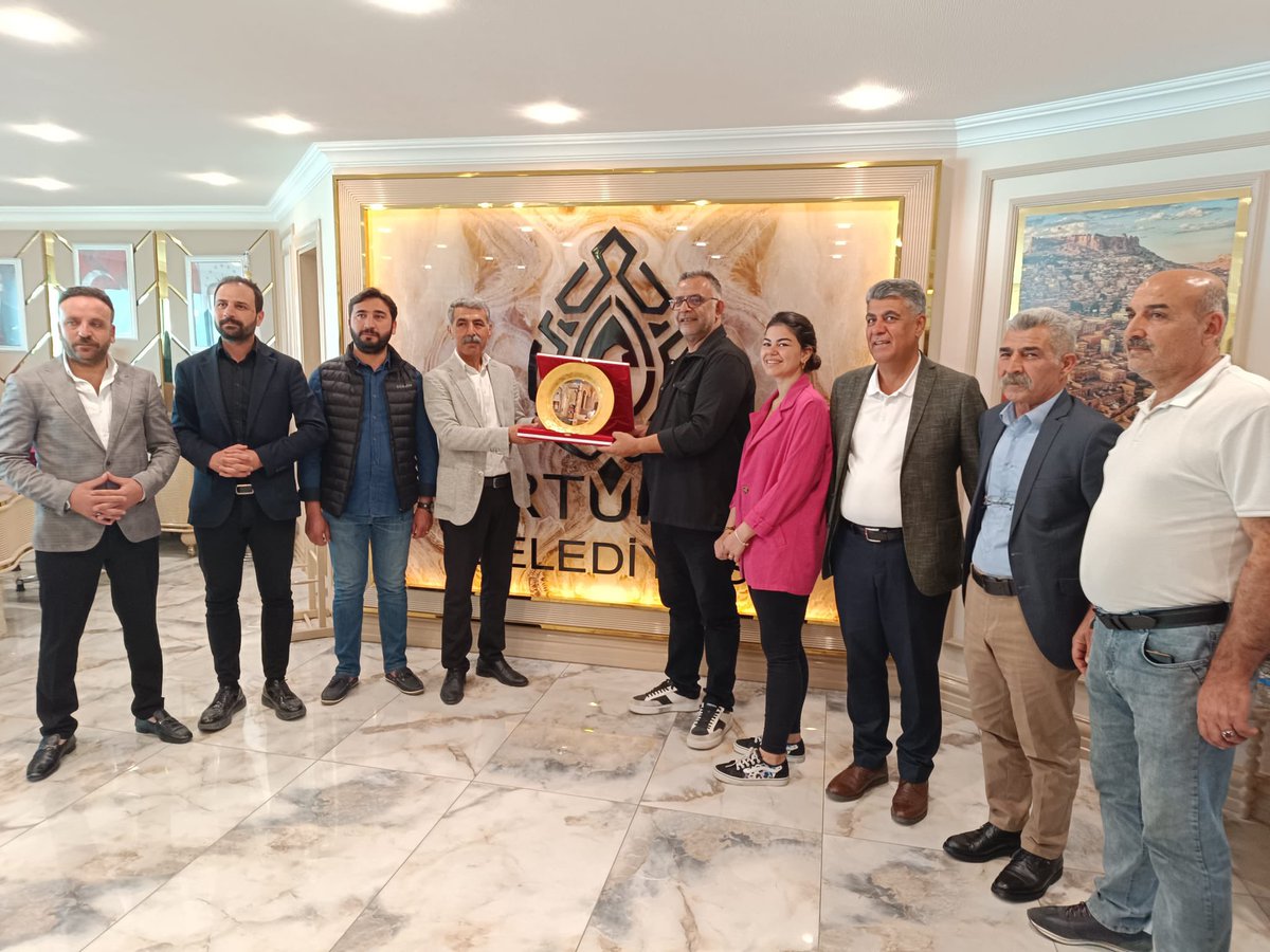 Belediye Eş Başkanlarımız Sn. Münevver Ölker ve Sn. Mehmet Ali Amak, Basın Platformu Yönetimi ve beraberindeki gazetecileri ağırladı. #ArtukluBelediyesi #Mardin #Artuklu