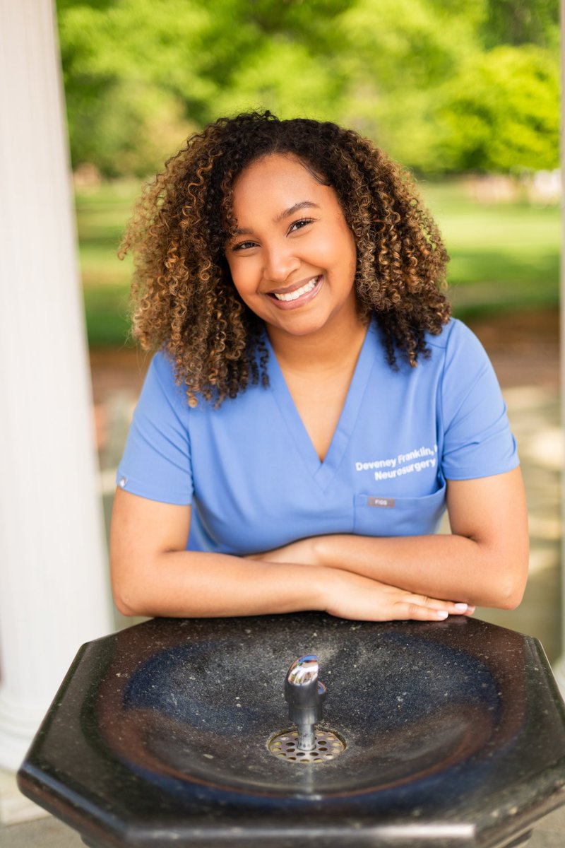 DeveneyFranklin's tweet image. Such an honor to finally be Dr. Deveney C Franklin 👩🏽⚕️🧠