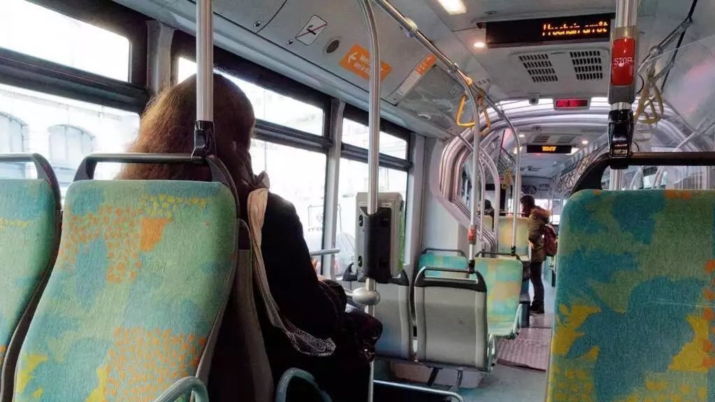 🔴 FLASH - #AulnaySousBois : Le conducteur d’un bus d’un opérateur #privé de la ligne 613 a été interpellé ce vendredi. 👉 Il a été contrôlé #positif avec un taux de 2,72 gr d’alcool par litre de sang. Son employeur devrait déposer plainte à son encontre. (BFM) #SeineSaintDenis