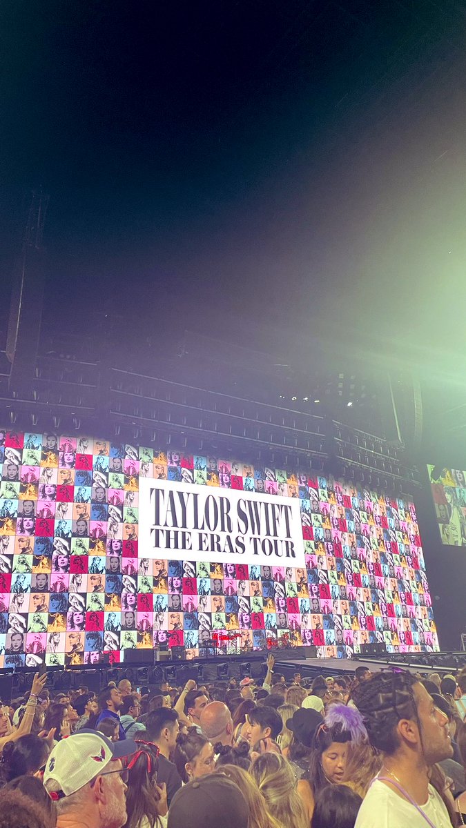 asilehns's tweet photo. eras tour n3 let’s goooooooo 💞💞 https://t.co/wjmlxTyh2X