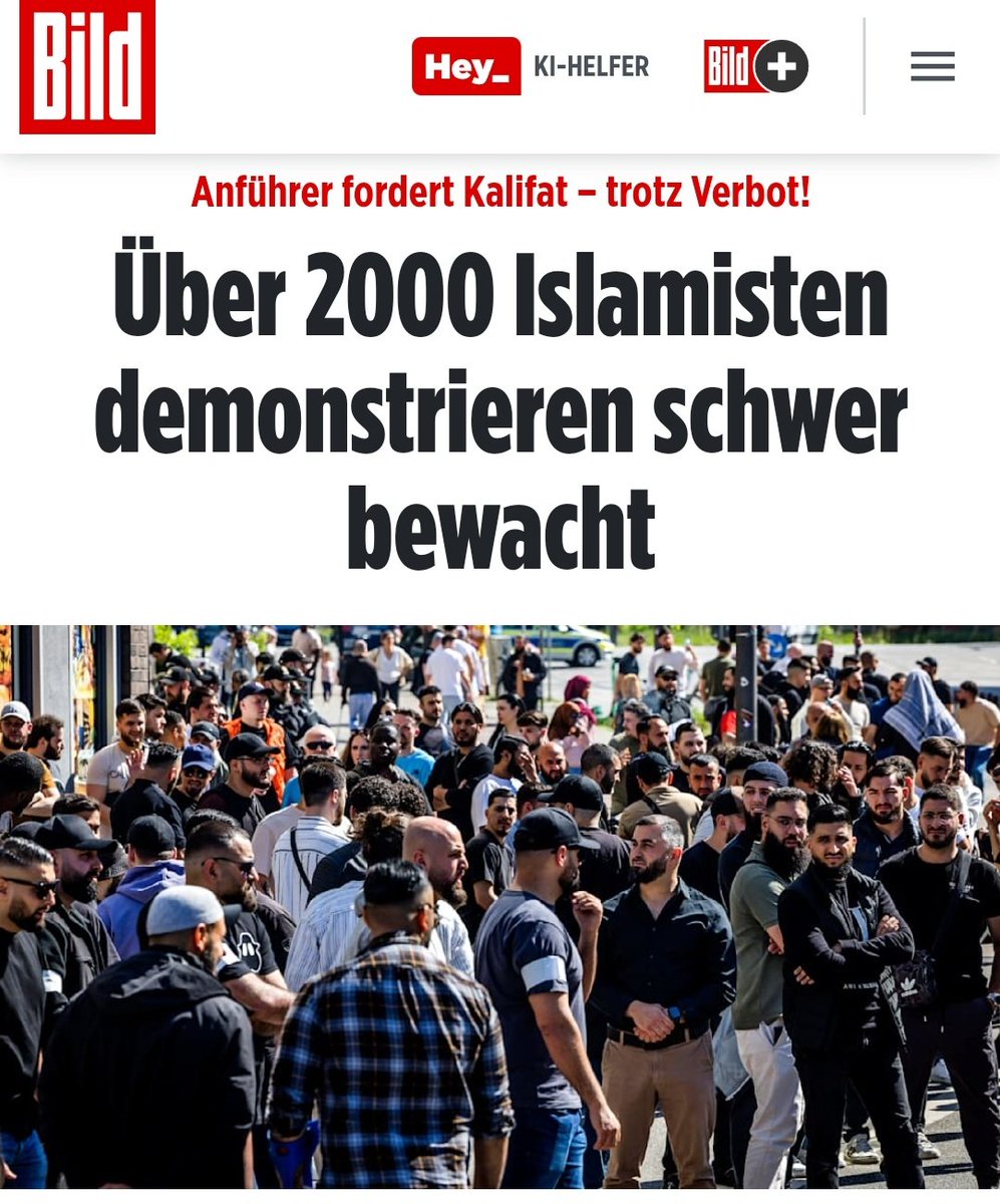 2000 Islamisten demonstrieren auch heute wieder in Hamburg und trotz Verbot wird erneut das #Kalifat gefordert. Eine Machtdemonstration gegen unseren Rechtsstaat und unsere freie Gesellschaft!