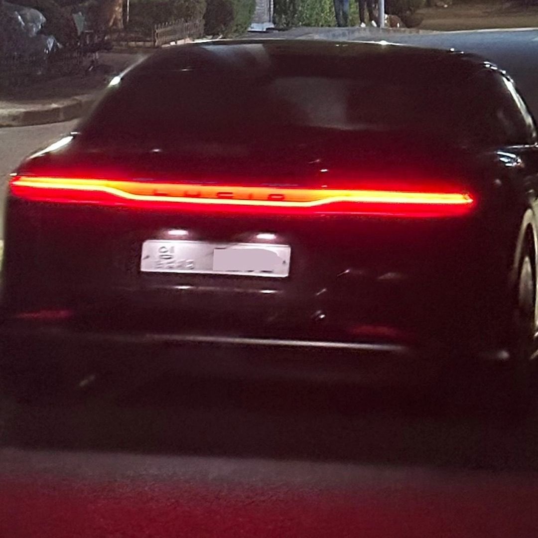 A wild #Lucid Air appears in South Korea! 🇰🇷  The plot thickens as the Hwaseong license plate points towards Hyundai's Namyang Research Center. $LCID
