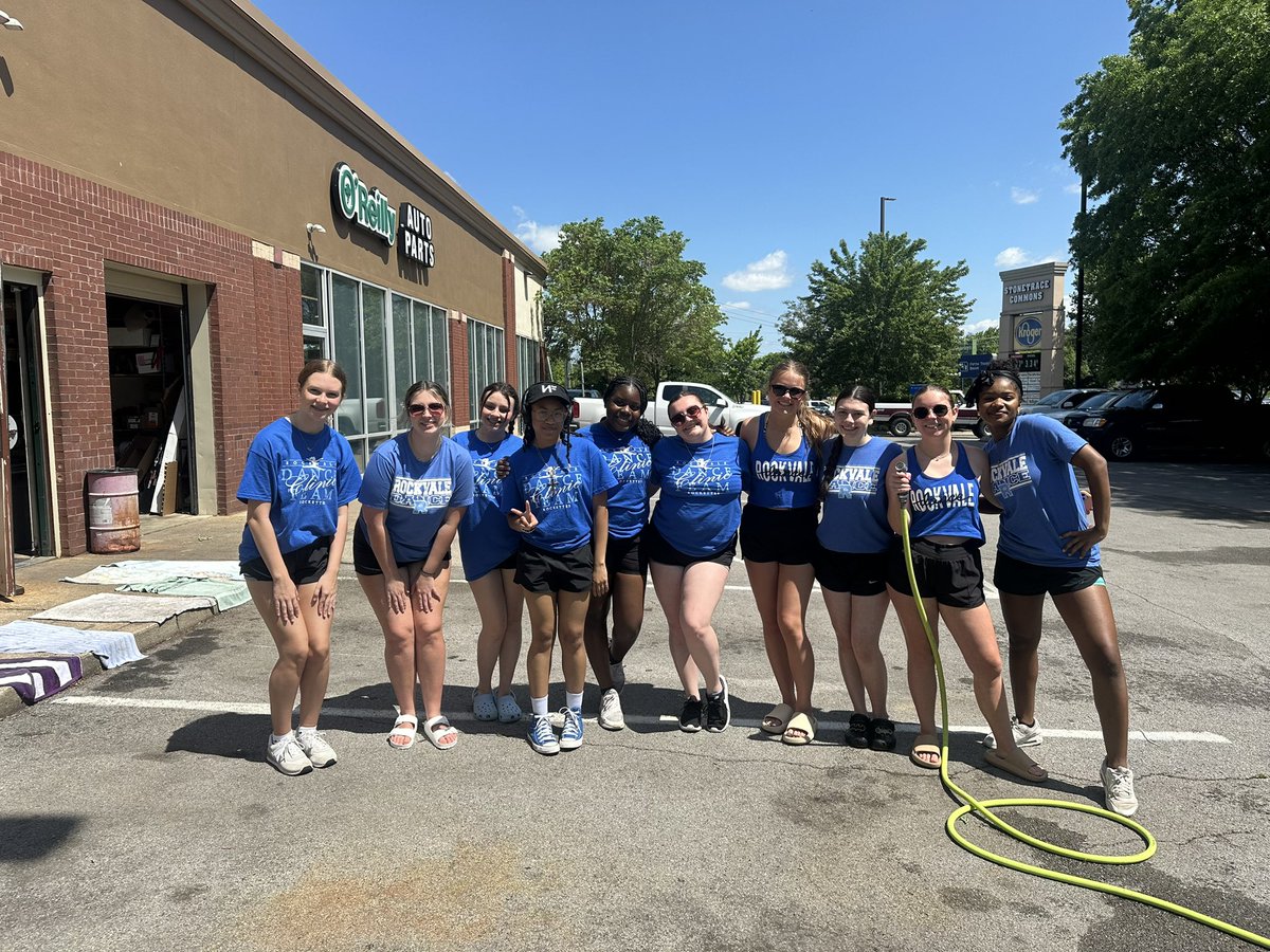 RockvaleHSRockettesDance tweet media