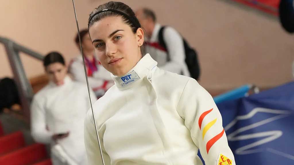 Ebresports (@ebresports1) on Twitter photo 🤺 L'ampostina Daniela Pinyol novena al XXV Ciutat de València d’espasa absoluta
▶ LA NOTÍCIA: ebresports.cat/lampostina-dan…
<a href="/danielapinyol/">Daniela Pinyol</a> @rfeEsgrima <a href="/adamtomas/">Adam Tomàs i Roiget</a>, <a href="/ajamposta/">Ajuntament d'Amposta</a>, <a href="/nurmarco/">Núria Marco 🎗️</a> <a href="/esgrima_cat/">Fed. Cat. d'Esgrima</a>, <a href="/esportcat/">Esports</a>, <a href="/JoanBarbera7/">joanbarbera</a>, <a href="/MarcFornos/">Marc Fornos Monllau</a>, <a href="/RadioAmposta/">Amposta Ràdio</a> <a href="/TomasLitus/">Litus Tomas</a> #Amposta #Te ... 🤺 L'ampostina Daniela Pinyol novena al XXV Ciutat de València d’espasa absoluta
▶ LA NOTÍCIA: ebresports.cat/lampostina-dan…
<a href="/danielapinyol/">Daniela Pinyol</a> @rfeEsgrima <a href="/adamtomas/">Adam Tomàs i Roiget</a>, <a href="/ajamposta/">Ajuntament d'Amposta</a>, <a href="/nurmarco/">Núria Marco 🎗️</a> <a href="/esgrima_cat/">Fed. Cat. d'Esgrima</a>, <a href="/esportcat/">Esports</a>, <a href="/JoanBarbera7/">joanbarbera</a>, <a href="/MarcFornos/">Marc Fornos Monllau</a>, <a href="/RadioAmposta/">Amposta Ràdio</a> <a href="/TomasLitus/">Litus Tomas</a> #Amposta #Te ...